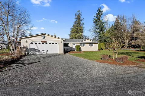 905 Gough St, Sumas, WA 98295