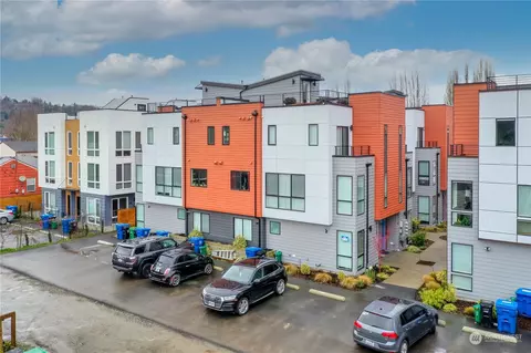 533 S Cloverdale St #B, Seattle, WA 98108