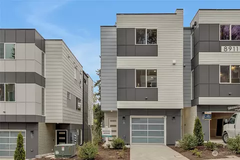 8911 NE 173rd Pl #A, Bothell, WA 98011