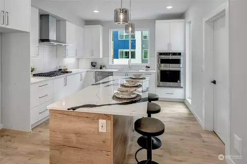 Kitchen - 8911 NE 173rd Pl #A, Bothell, WA 98011 photo 2 of 4