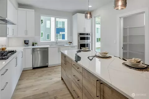 Kitchen - 8911 NE 173rd Pl #A, Bothell, WA 98011 photo 4 of 4