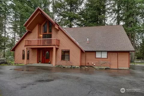 4542 Black Lake Belmore, Olympia, WA 98512