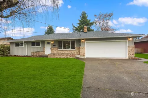 423 19th St NW, Puyallup, WA 98371