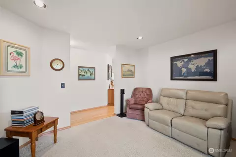 Living - 101 Ascot Ct, Sequim, WA 98382 photo 6 of 7