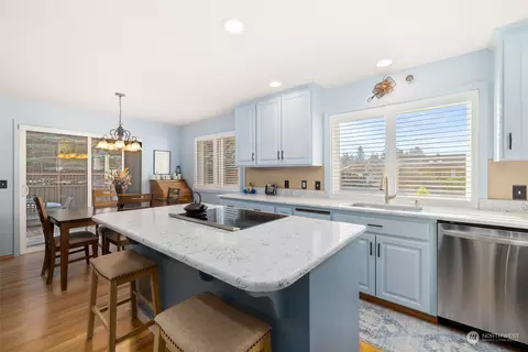 Kitchen - 101 Ascot Ct, Sequim, WA 98382 photo 5 of 5