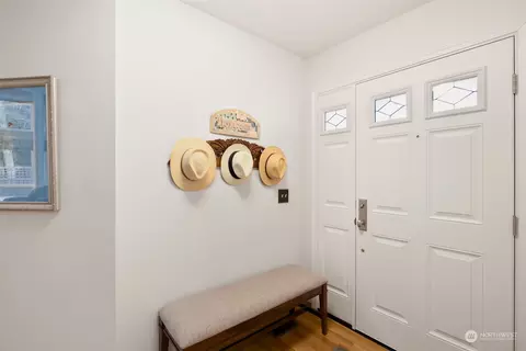 Entry Way - 101 Ascot Ct, Sequim, WA 98382 photo 1 of 2