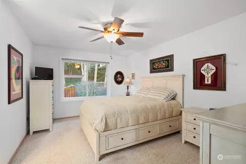 Bedroom - 101 Ascot Ct, Sequim, WA 98382 photo 4 of 5