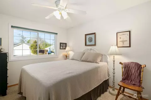 Bedroom - 101 Ascot Ct, Sequim, WA 98382 photo 2 of 5