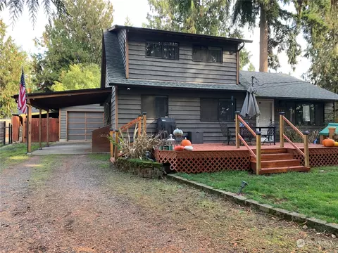 5428 S Island Dr E, Bonney Lake, WA 98391