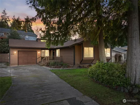 2424 W 12th St, Port Angeles, WA 98363