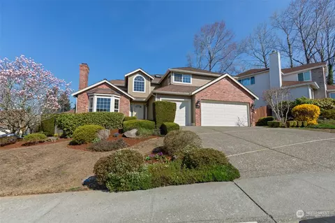 9710 S 203rd St, Kent, WA 98031
