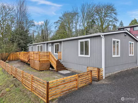 6589 NE Center St, Suquamish, WA 98392