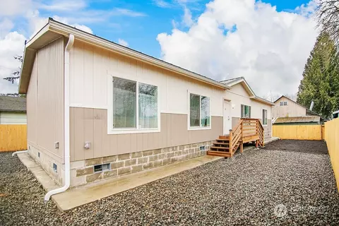 1405 S 4th Ave, Kelso, WA 98626
