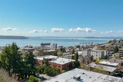 1001 Queen Anne Ave N #PH-3, Seattle, WA 98109