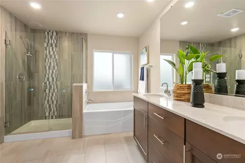 Bath - 8834 NE 201st Pl, Bothell, WA 98011 photo 1 of 5
