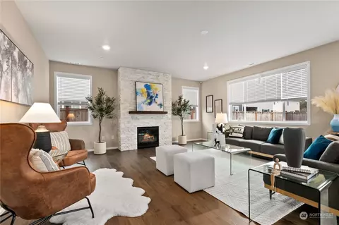Living - 8834 NE 201st Pl, Bothell, WA 98011 photo 2 of 7