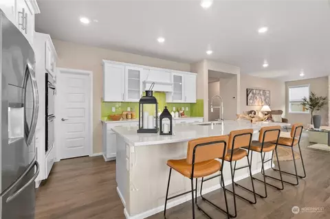 Kitchen - 8834 NE 201st Pl, Bothell, WA 98011 photo 3 of 5