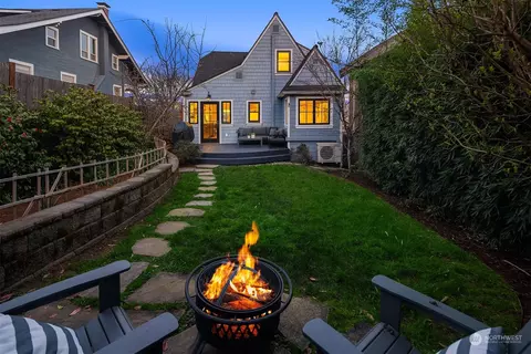 Exterior - 419 35th Ave S, Seattle, WA 98144 photo 3 of 5