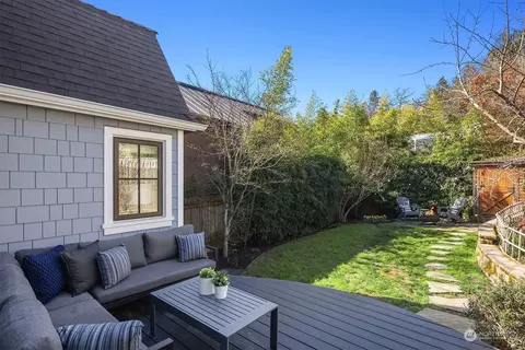Exterior - 419 35th Ave S, Seattle, WA 98144 photo 1 of 5