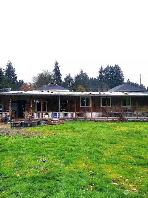 410 SW Canyon Loop, Winlock, WA 98596