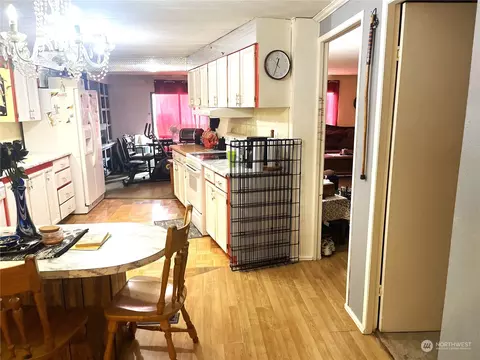 410 SW Canyon Loop, Winlock, WA 98596 photo 8