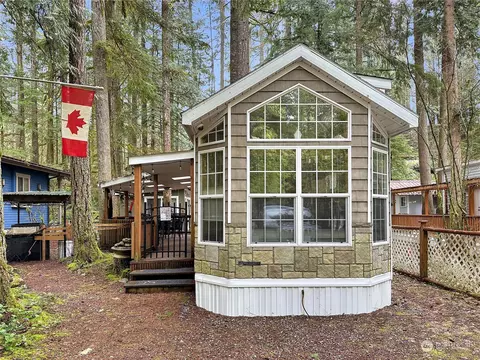 41 3 Schinn Canyon Cir, Deming, WA 98244