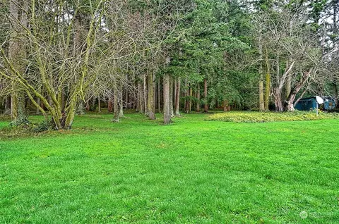 1192 Waterloo Rd, Oak Harbor, WA 98277
