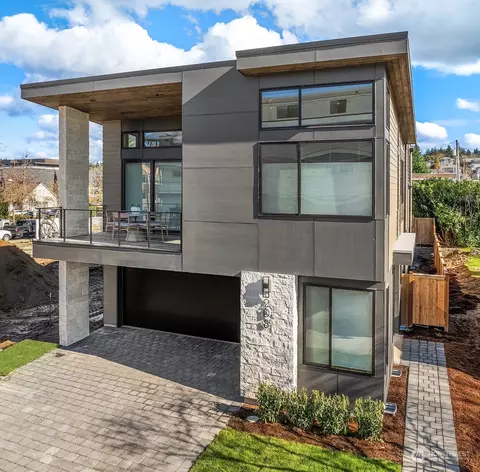 208 2nd St S, Kirkland, WA 98033