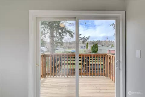 Exterior - 307 2nd St, Sultan, WA 98294 photo 3 of 6