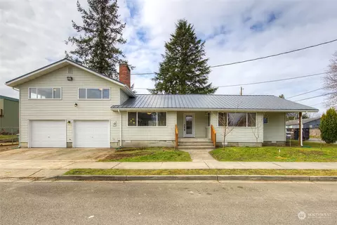 307 2nd St, Sultan, WA 98294