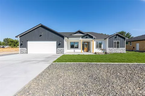 351 Stacy Dr SE, Moses Lake, WA 98837