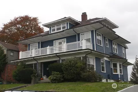 4120 Burke Ave N, Seattle, WA 98103