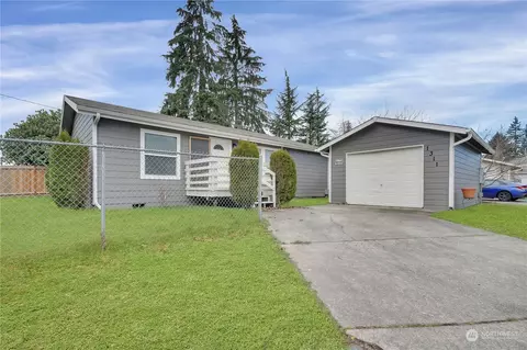 1311 104th St E, Tacoma, WA 98445