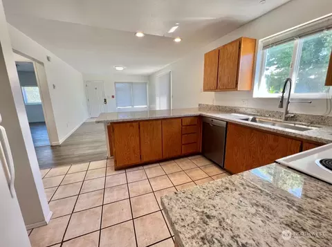 2715 Harrison Ave, Everett, WA 98201 photo 7