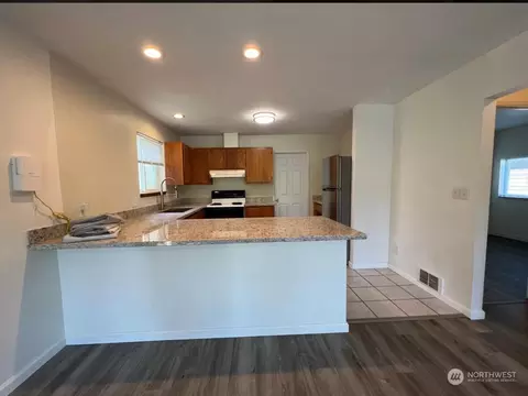 2715 Harrison Ave, Everett, WA 98201 photo 5