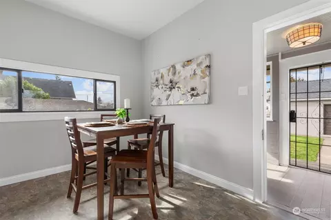 Dining - 1718 Cedar St, Everett, WA 98201 photo 5 of 5