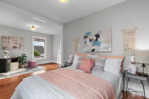 Bedroom - 1718 Cedar St, Everett, WA 98201 photo 6 of 8