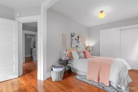 Bedroom - 1718 Cedar St, Everett, WA 98201 photo 5 of 8