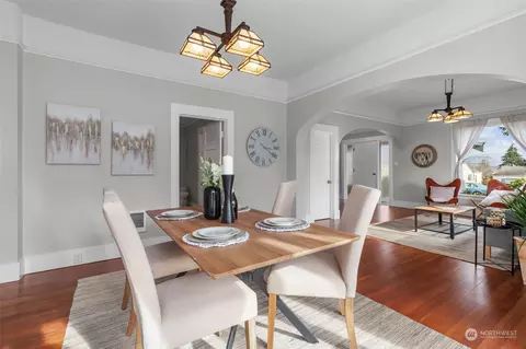 Dining - 1718 Cedar St, Everett, WA 98201 photo 3 of 5