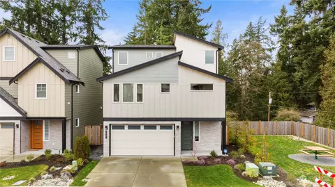 1907 153rd St SW #9, Lynnwood, WA 98087