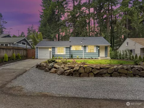 18509 30th Ave NE, Lake Forest Park, WA 98155