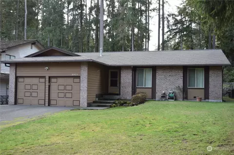 8935 Kari Ln NW, Bremerton, WA 98311