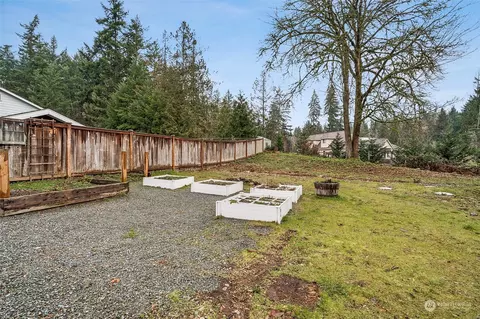 Exterior - 20915 192nd Ave E, Orting, WA 98360 photo 4 of 12