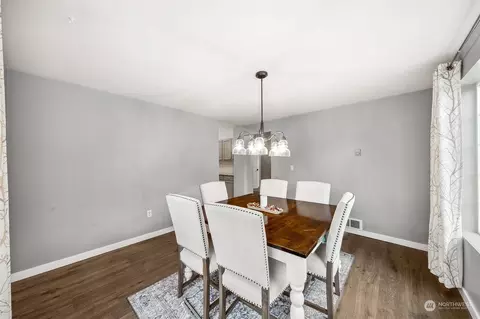 Dining - 20915 192nd Ave E, Orting, WA 98360 photo 2 of 2