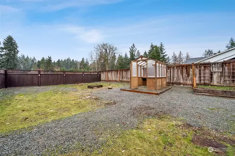 Exterior - 20915 192nd Ave E, Orting, WA 98360 photo 3 of 12