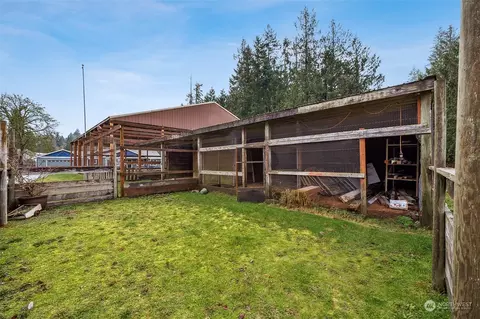 Exterior - 20915 192nd Ave E, Orting, WA 98360 photo 7 of 12