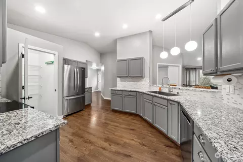 Kitchen - 20915 192nd Ave E, Orting, WA 98360 photo 3 of 3