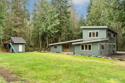 24825 1st Dr NE, Arlington, WA 98223