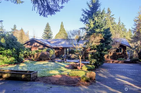 10205 244th St SW, Edmonds, WA 98020