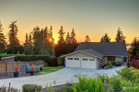18224 84th Pl W, Edmonds, WA 98026